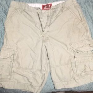 Levi’s Cargo shorts 34